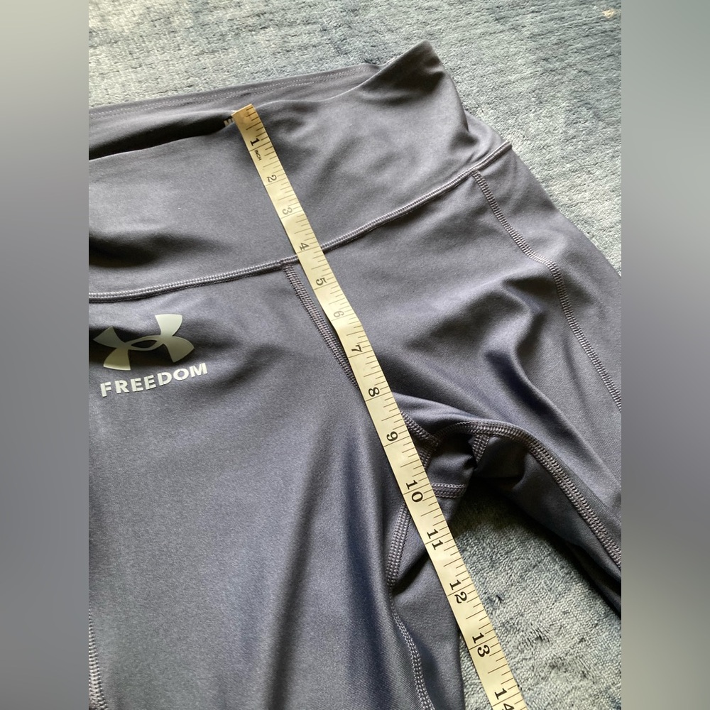 Under Armour Freedom Performance Leggings, size medium, comfortable - Picture 3 of 10